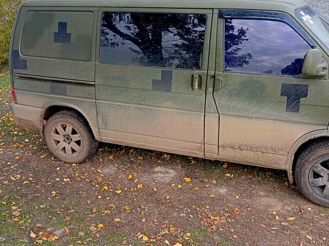 Фольксваген Transporter, объемом двигателя 1.9 л и пробегом 350 тыс. км за 3060 $, фото 2 на Automoto.ua