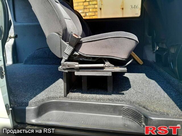 Фольксваген Transporter, объемом двигателя 1.8 л и пробегом 281 тыс. км за 5700 $, фото 2 на Automoto.ua