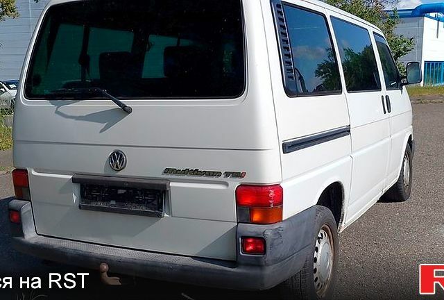 Фольксваген Transporter, объемом двигателя 2.5 л и пробегом 228 тыс. км за 1800 $, фото 1 на Automoto.ua