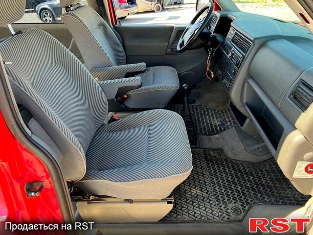 Фольксваген Transporter, объемом двигателя 2.5 л и пробегом 214 тыс. км за 1400 $, фото 4 на Automoto.ua