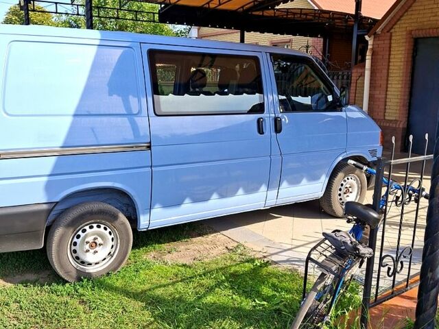 Фольксваген Transporter, объемом двигателя 1.9 л и пробегом 267 тыс. км за 7800 $, фото 1 на Automoto.ua