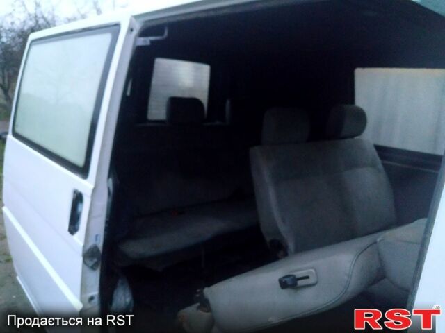 Фольксваген Transporter, объемом двигателя 2 л и пробегом 360 тыс. км за 4500 $, фото 5 на Automoto.ua