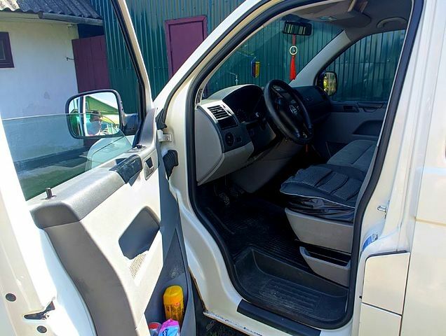 Фольксваген Transporter, об'ємом двигуна 2.5 л та пробігом 260 тис. км за 8000 $, фото 10 на Automoto.ua