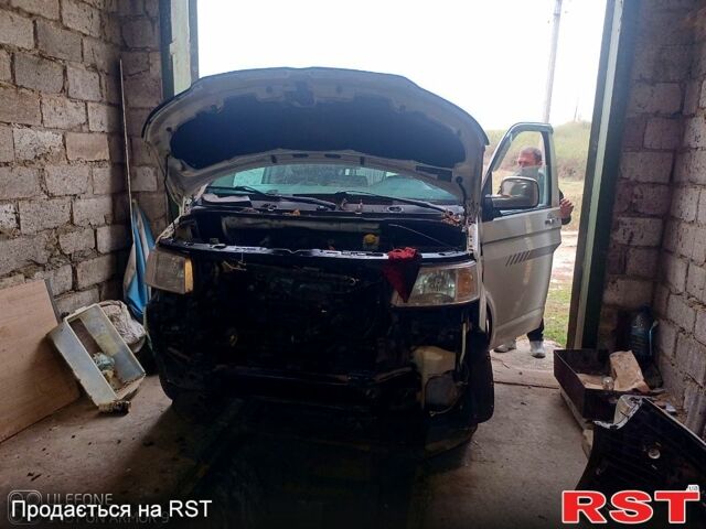 Фольксваген Transporter, объемом двигателя 2.5 л и пробегом 295 тыс. км за 4449 $, фото 3 на Automoto.ua