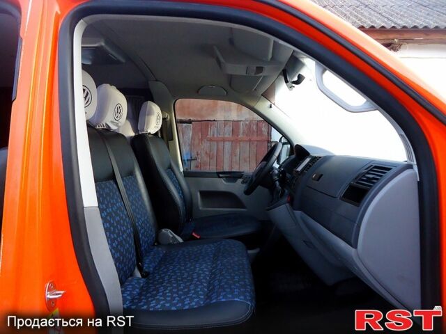 Фольксваген Transporter, объемом двигателя 1.9 л и пробегом 330 тыс. км за 11200 $, фото 2 на Automoto.ua