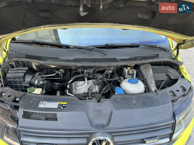 Желтый Фольксваген Transporter, объемом двигателя 1.97 л и пробегом 320 тыс. км за 27500 $, фото 14 на Automoto.ua