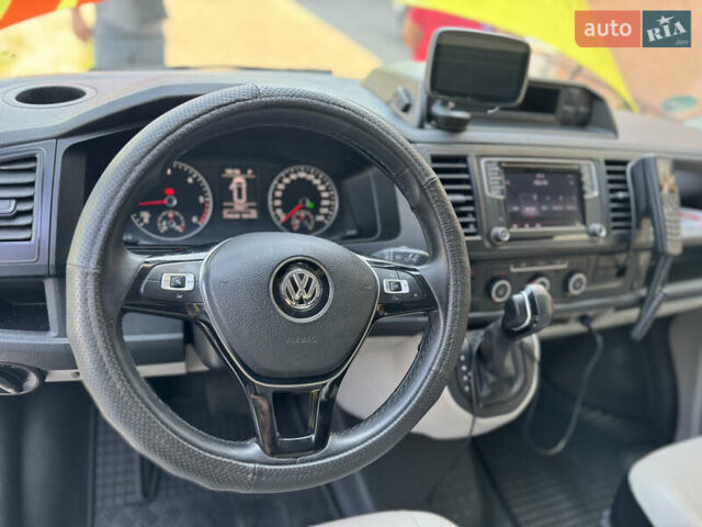 Желтый Фольксваген Transporter, объемом двигателя 1.97 л и пробегом 320 тыс. км за 27500 $, фото 13 на Automoto.ua