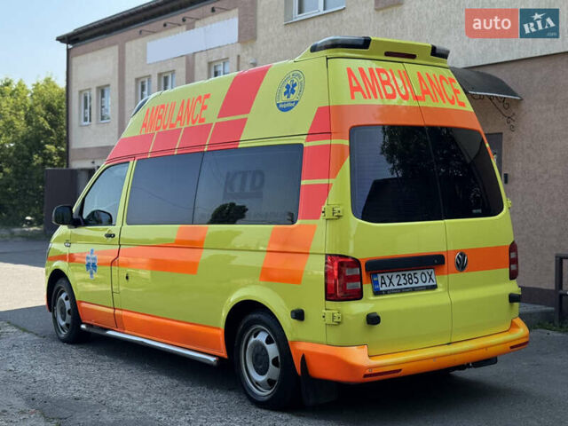 Желтый Фольксваген Transporter, объемом двигателя 1.97 л и пробегом 320 тыс. км за 27500 $, фото 4 на Automoto.ua
