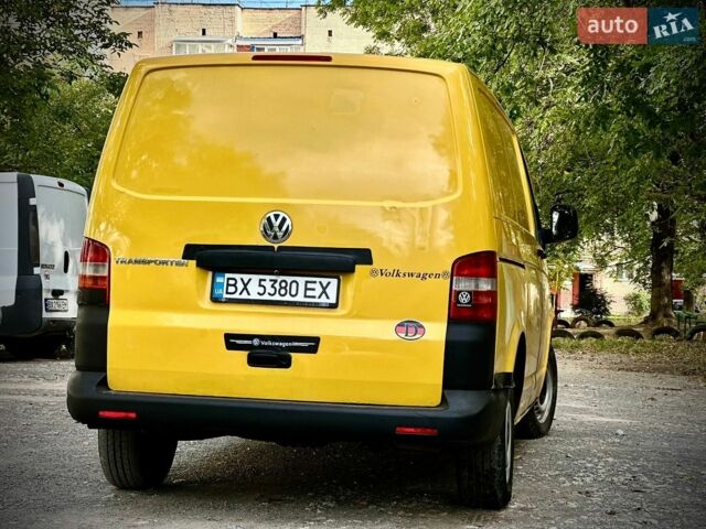 Желтый Фольксваген Transporter, объемом двигателя 2 л и пробегом 294 тыс. км за 6800 $, фото 15 на Automoto.ua