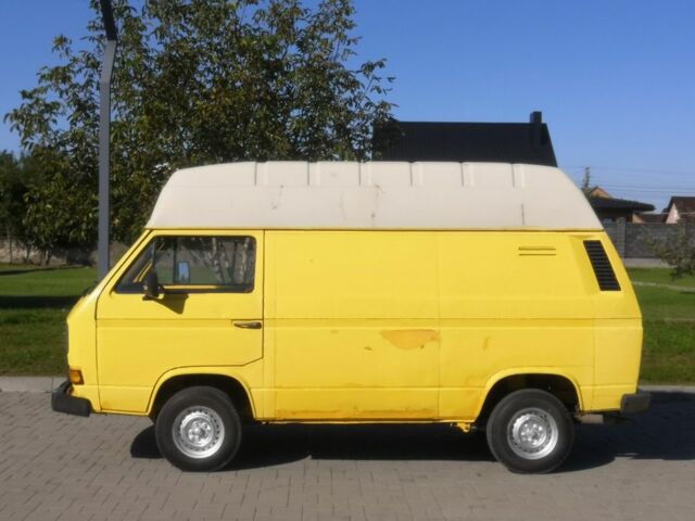 Желтый Фольксваген Transporter, объемом двигателя 1.6 л и пробегом 584 тыс. км за 1500 $, фото 6 на Automoto.ua