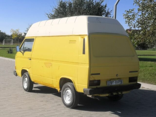 Желтый Фольксваген Transporter, объемом двигателя 1.6 л и пробегом 584 тыс. км за 1500 $, фото 5 на Automoto.ua