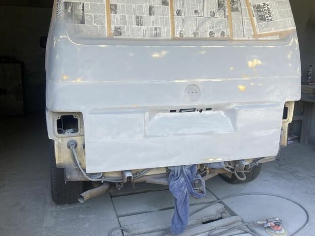 Желтый Фольксваген Transporter, объемом двигателя 1.9 л и пробегом 300 тыс. км за 3800 $, фото 16 на Automoto.ua