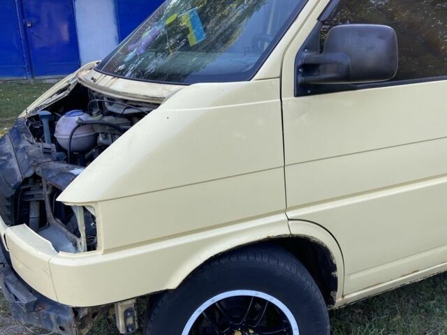 Желтый Фольксваген Transporter, объемом двигателя 1.9 л и пробегом 300 тыс. км за 3800 $, фото 12 на Automoto.ua