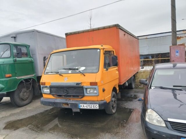 Жовтий Фольксваген Transporter, об'ємом двигуна 2.4 л та пробігом 355 тис. км за 2450 $, фото 1 на Automoto.ua