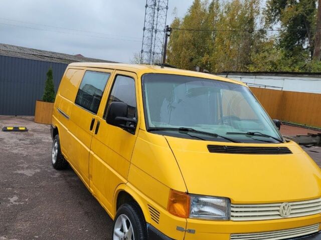 Желтый Фольксваген Transporter, объемом двигателя 0 л и пробегом 340 тыс. км за 3200 $, фото 3 на Automoto.ua