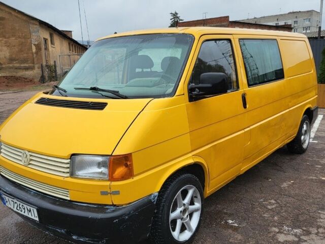 Желтый Фольксваген Transporter, объемом двигателя 0 л и пробегом 340 тыс. км за 3200 $, фото 2 на Automoto.ua