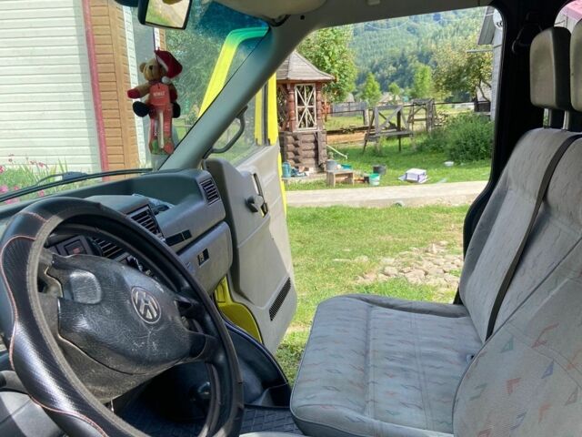 Желтый Фольксваген Transporter, объемом двигателя 1.9 л и пробегом 400 тыс. км за 4100 $, фото 7 на Automoto.ua