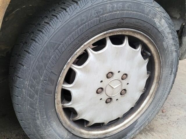 Жовтий Фольксваген Transporter, об'ємом двигуна 2.4 л та пробігом 45 тис. км за 2000 $, фото 2 на Automoto.ua