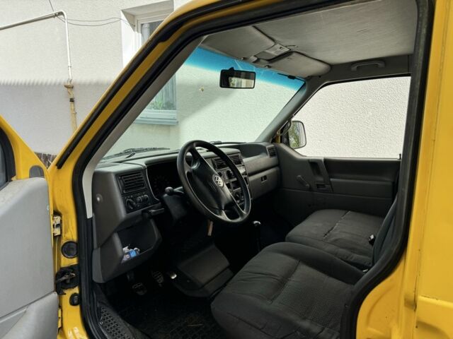 Жовтий Фольксваген Transporter, об'ємом двигуна 1.9 л та пробігом 297 тис. км за 4500 $, фото 4 на Automoto.ua