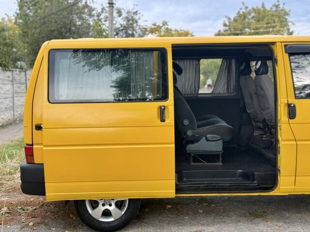 Желтый Фольксваген Transporter, объемом двигателя 1.9 л и пробегом 373 тыс. км за 5300 $, фото 16 на Automoto.ua