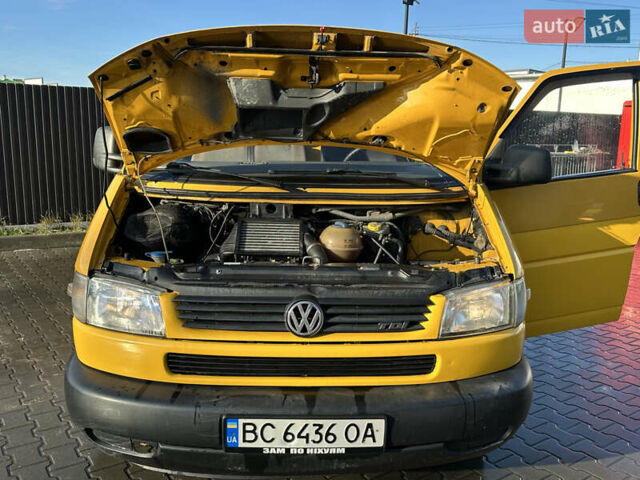 Желтый Фольксваген Transporter, объемом двигателя 1.9 л и пробегом 414 тыс. км за 4900 $, фото 10 на Automoto.ua
