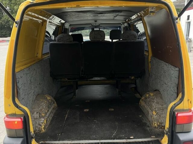 Жовтий Фольксваген Transporter, об'ємом двигуна 2.5 л та пробігом 590 тис. км за 5200 $, фото 13 на Automoto.ua