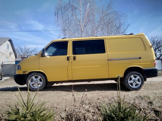 Жовтий Фольксваген Transporter, об'ємом двигуна 2.5 л та пробігом 400 тис. км за 5800 $, фото 4 на Automoto.ua
