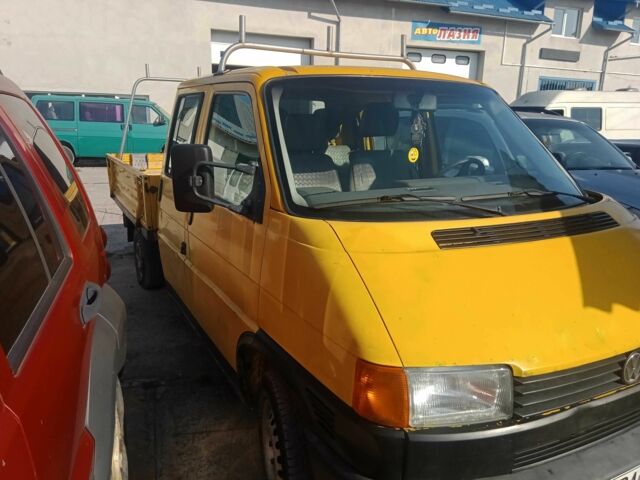 Желтый Фольксваген Transporter, объемом двигателя 2.5 л и пробегом 400 тыс. км за 4328 $, фото 5 на Automoto.ua