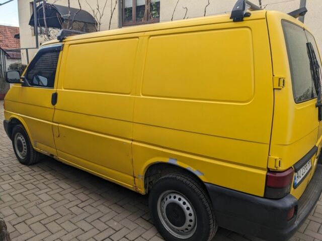 Фольксваген Transporter 2003 в Мукачеве на Automoto.ua Желтый Фольксваген Transporter, объемом двигателя 2.5 л и пробегом 180 тыс. км за 4000 $, фото 1 на Automoto.ua