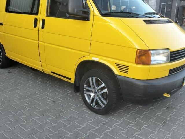 Желтый Фольксваген Transporter, объемом двигателя 2.5 л и пробегом 380 тыс. км за 7000 $, фото 7 на Automoto.ua