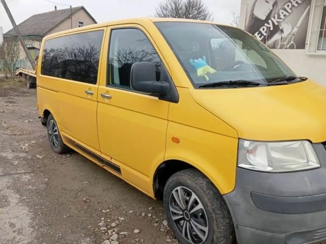 Желтый Фольксваген Transporter, объемом двигателя 1.9 л и пробегом 480 тыс. км за 5500 $, фото 2 на Automoto.ua