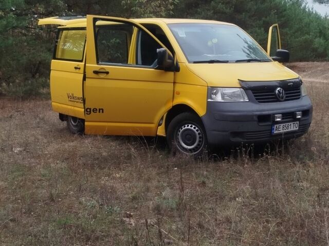 Жовтий Фольксваген Transporter, об'ємом двигуна 1.9 л та пробігом 220 тис. км за 6700 $, фото 2 на Automoto.ua