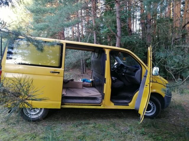Жовтий Фольксваген Transporter, об'ємом двигуна 1.9 л та пробігом 220 тис. км за 6700 $, фото 6 на Automoto.ua