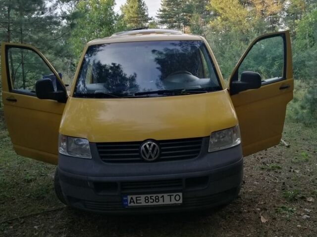Жовтий Фольксваген Transporter, об'ємом двигуна 1.9 л та пробігом 220 тис. км за 6700 $, фото 11 на Automoto.ua