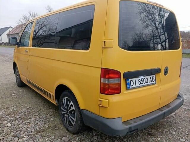 Желтый Фольксваген Transporter, объемом двигателя 1.9 л и пробегом 480 тыс. км за 5500 $, фото 3 на Automoto.ua