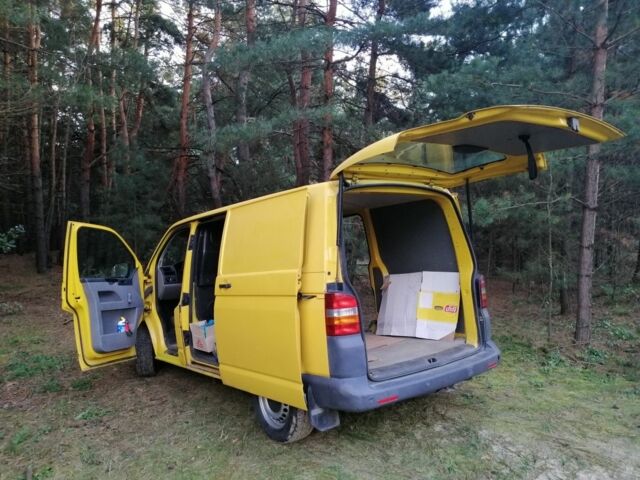 Жовтий Фольксваген Transporter, об'ємом двигуна 1.9 л та пробігом 220 тис. км за 6700 $, фото 10 на Automoto.ua