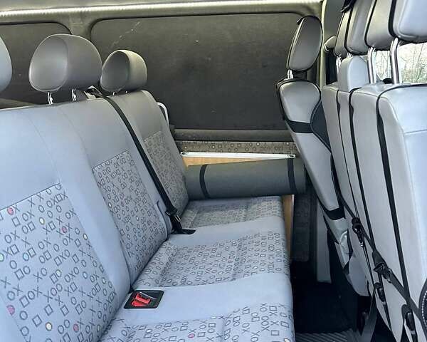 Желтый Фольксваген Transporter, объемом двигателя 1.98 л и пробегом 318 тыс. км за 8999 $, фото 3 на Automoto.ua