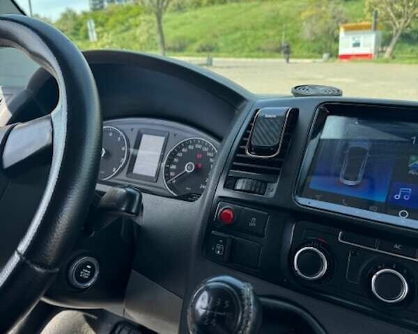 Желтый Фольксваген Transporter, объемом двигателя 1.98 л и пробегом 318 тыс. км за 8999 $, фото 12 на Automoto.ua