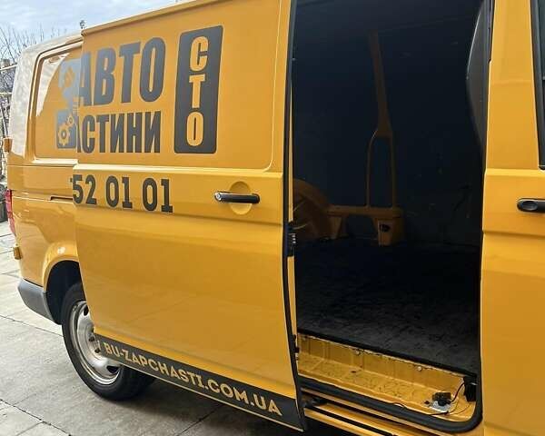 Жовтий Фольксваген Transporter, об'ємом двигуна 1.97 л та пробігом 340 тис. км за 12500 $, фото 11 на Automoto.ua