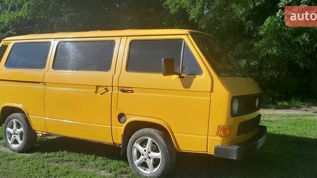 Жовтий Фольксваген Transporter, об'ємом двигуна 1.9 л та пробігом 100 тис. км за 2900 $, фото 1 на Automoto.ua