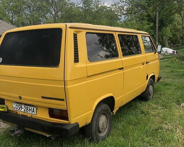 Жовтий Фольксваген Transporter, об'ємом двигуна 1.6 л та пробігом 81 тис. км за 3400 $, фото 2 на Automoto.ua