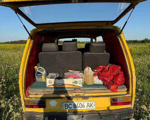 Жовтий Фольксваген Transporter, об'ємом двигуна 1.9 л та пробігом 499 тис. км за 1950 $, фото 7 на Automoto.ua