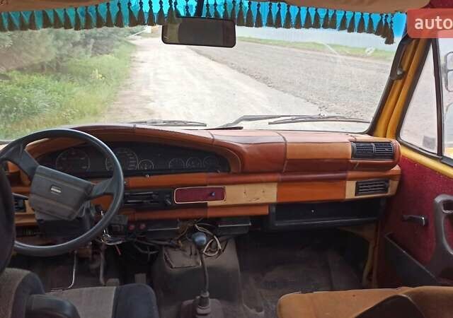 Жовтий Фольксваген Transporter, об'ємом двигуна 1.6 л та пробігом 200 тис. км за 2200 $, фото 4 на Automoto.ua