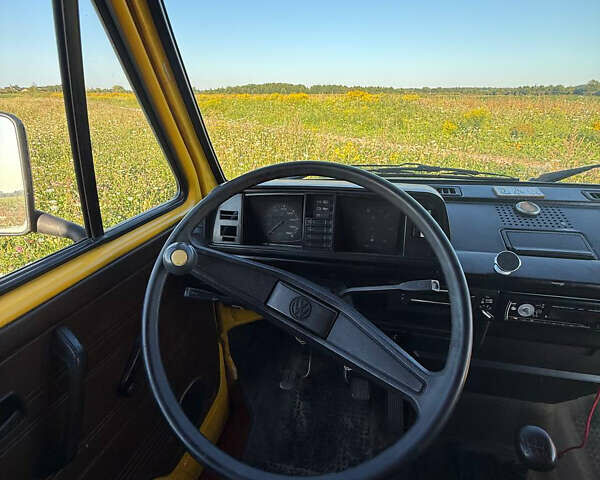 Жовтий Фольксваген Transporter, об'ємом двигуна 1.9 л та пробігом 499 тис. км за 1950 $, фото 9 на Automoto.ua