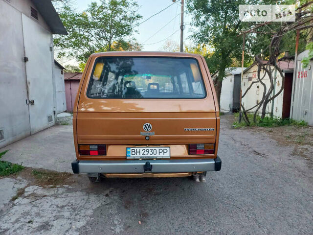 Жовтий Фольксваген Transporter, об'ємом двигуна 1.6 л та пробігом 162 тис. км за 3400 $, фото 4 на Automoto.ua