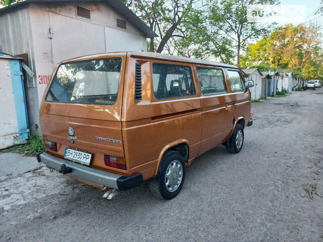 Жовтий Фольксваген Transporter, об'ємом двигуна 1.6 л та пробігом 162 тис. км за 3400 $, фото 3 на Automoto.ua