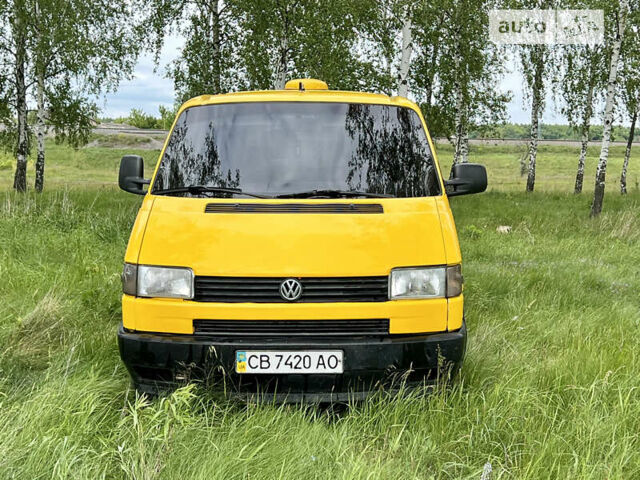 Желтый Фольксваген Transporter, объемом двигателя 2.4 л и пробегом 430 тыс. км за 5000 $, фото 2 на Automoto.ua