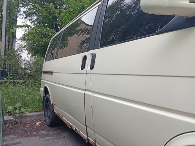 Жовтий Фольксваген Transporter, об'ємом двигуна 1.9 л та пробігом 3 тис. км за 3000 $, фото 2 на Automoto.ua