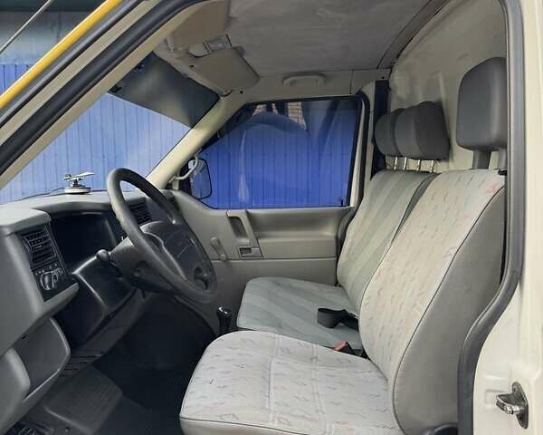 Жовтий Фольксваген Transporter, об'ємом двигуна 1.9 л та пробігом 320 тис. км за 8600 $, фото 5 на Automoto.ua