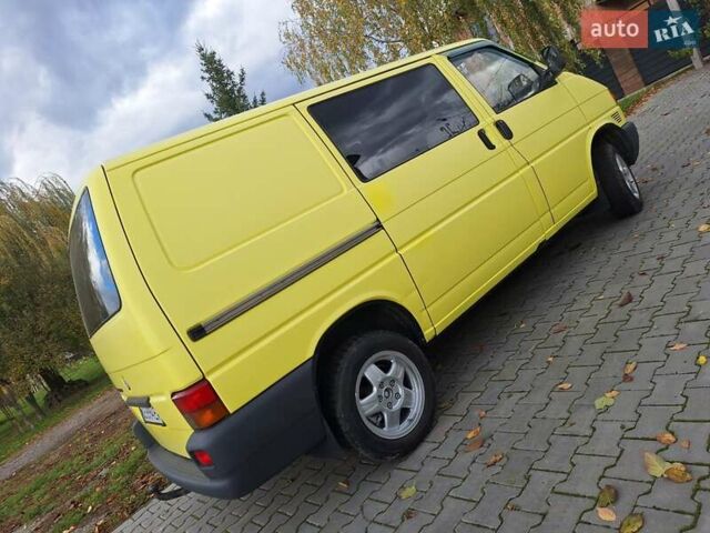 Жовтий Фольксваген Transporter, об'ємом двигуна 1.9 л та пробігом 297 тис. км за 4300 $, фото 11 на Automoto.ua
